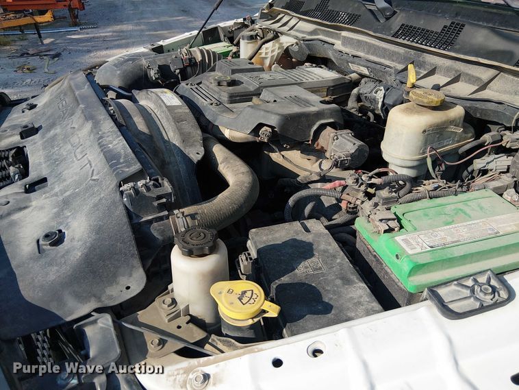 image for item DS3857 2018 Dodge Ram 5500 flatbed truck