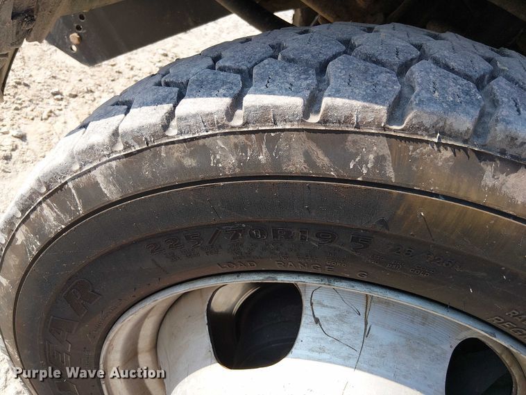 image for item DS3857 2018 Dodge Ram 5500 flatbed truck