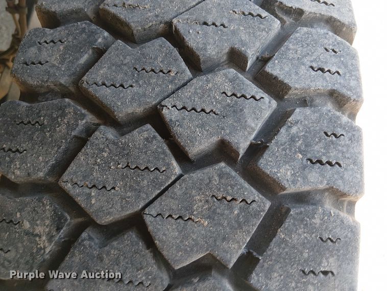 image for item DS3857 2018 Dodge Ram 5500 flatbed truck