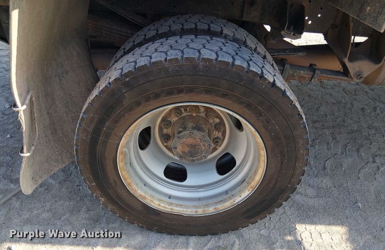 image for item DS3857 2018 Dodge Ram 5500 flatbed truck