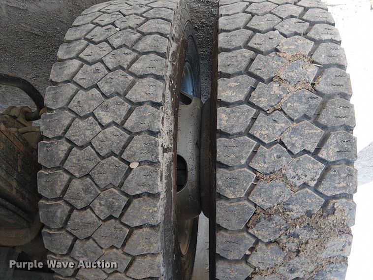 image for item DS3857 2018 Dodge Ram 5500 flatbed truck