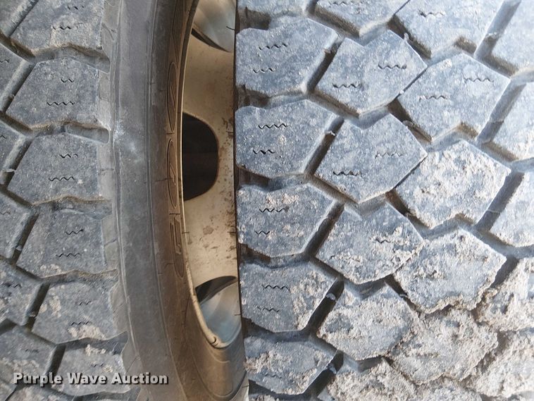 image for item DS3857 2018 Dodge Ram 5500 flatbed truck