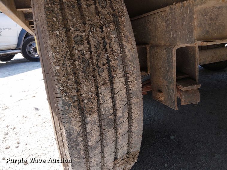 image for item DS3859 2015 PJ Trailers D8142 dump trailer