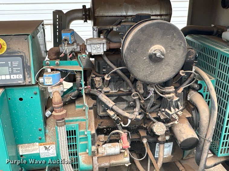 image for item DT6688 2011 Cummins GGMB-9235883 generator