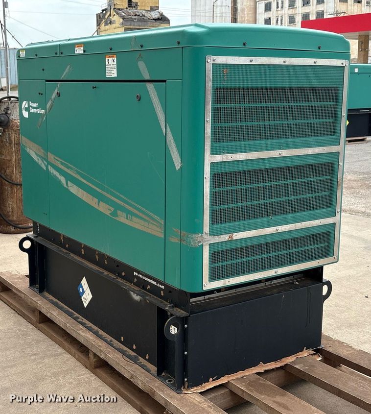 image for item DT6690 Cummins C20 D6 generator