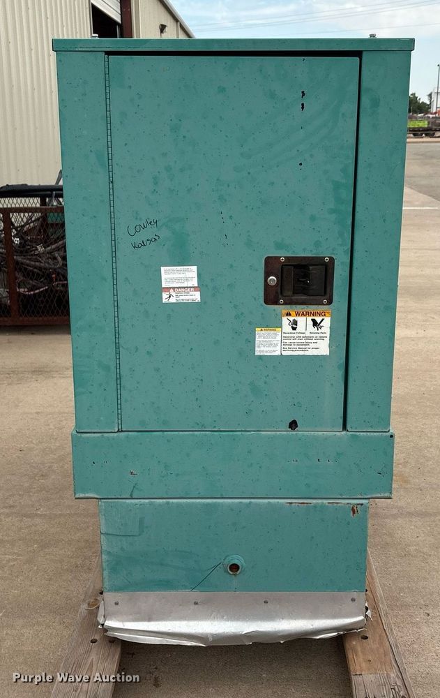 image for item DT6692 Cummins DKAE-5879836 generator