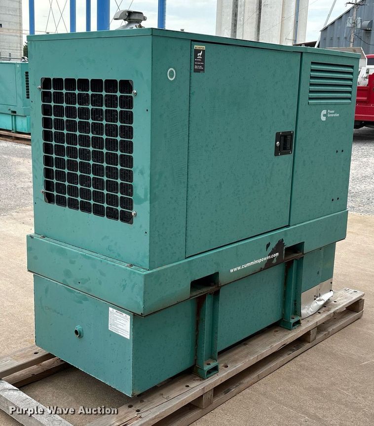 image for item DT6692 Cummins DKAE-5879836 generator