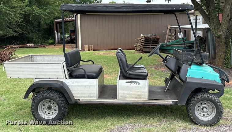 image for item DT6700 2005 Club Car Carryall 472 golf cart