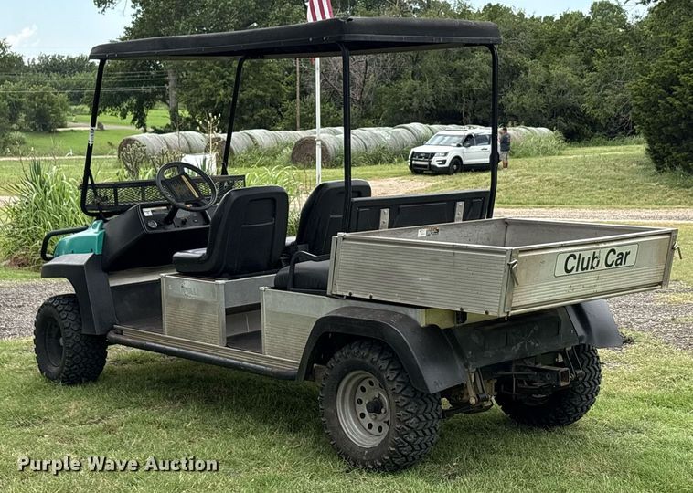 image for item DT6700 2005 Club Car Carryall 472 golf cart