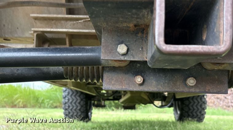 image for item DT6700 2005 Club Car Carryall 472 golf cart