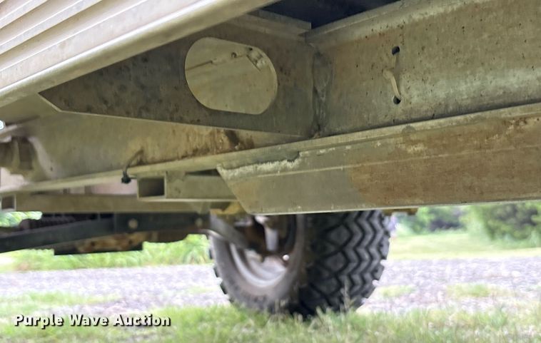 image for item DT6700 2005 Club Car Carryall 472 golf cart