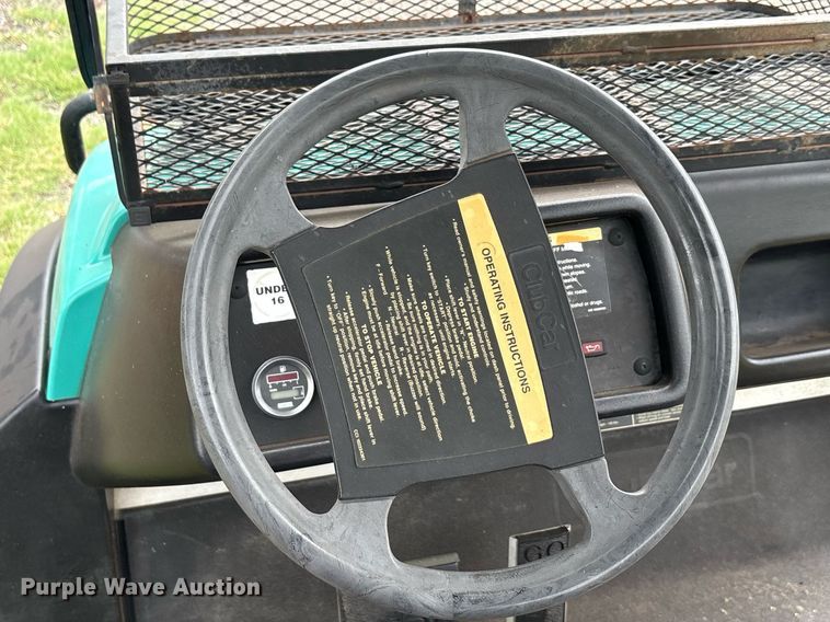 image for item DT6700 2005 Club Car Carryall 472 golf cart