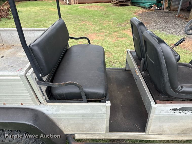 image for item DT6700 2005 Club Car Carryall 472 golf cart