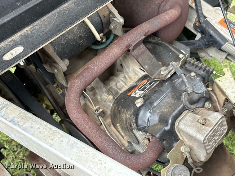 image for item DT6700 2005 Club Car Carryall 472 golf cart