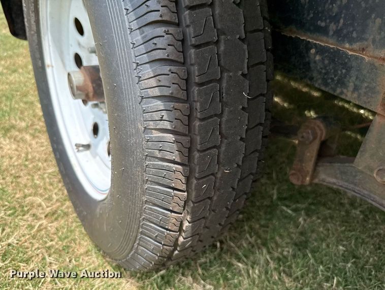 image for item DT6705 2012 Top Hat MP18X7-7E-C utility trailer