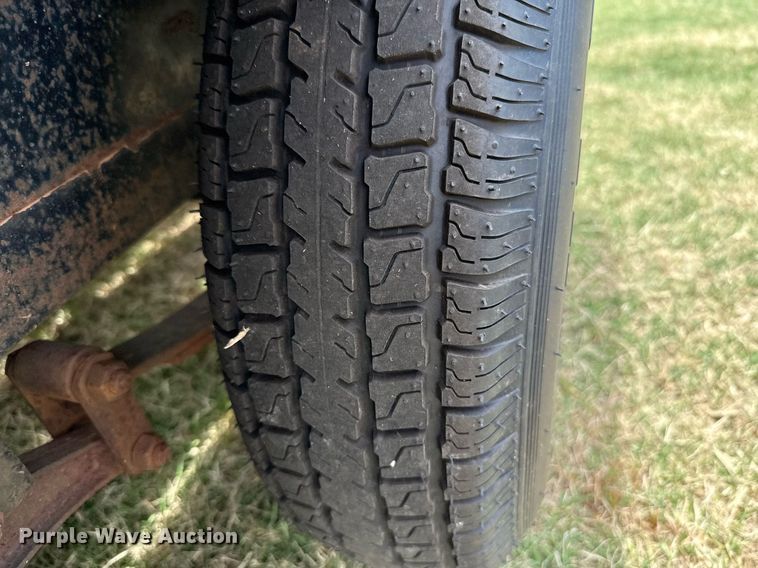 image for item DT6705 2012 Top Hat MP18X7-7E-C utility trailer