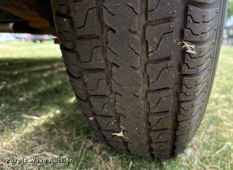 image for item DT6705 2012 Top Hat MP18X7-7E-C utility trailer