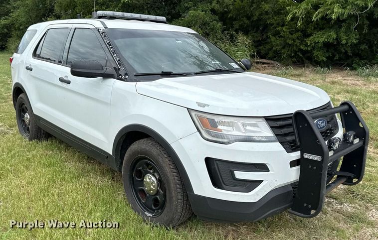 image for item DT6706 2016 Ford Explorer Police Interceptor SUV