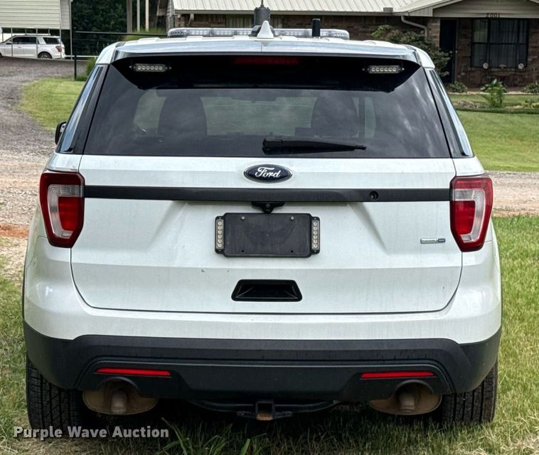 image for item DT6706 2016 Ford Explorer Police Interceptor SUV