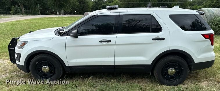 image for item DT6706 2016 Ford Explorer Police Interceptor SUV