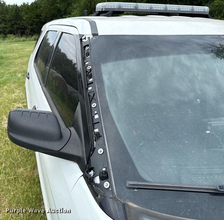 image for item DT6706 2016 Ford Explorer Police Interceptor SUV