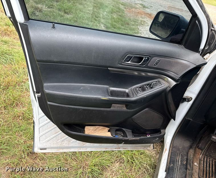 image for item DT6706 2016 Ford Explorer Police Interceptor SUV