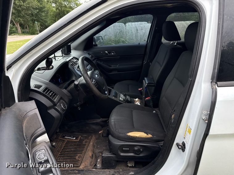 image for item DT6706 2016 Ford Explorer Police Interceptor SUV