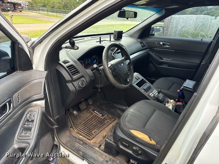 image for item DT6706 2016 Ford Explorer Police Interceptor SUV