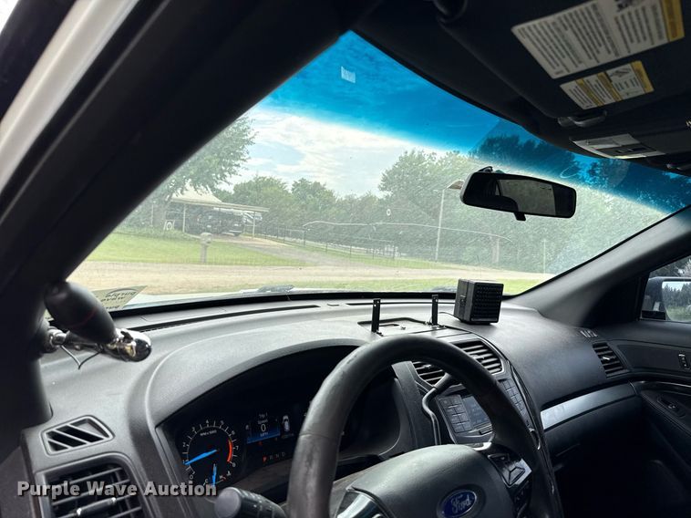 image for item DT6706 2016 Ford Explorer Police Interceptor SUV