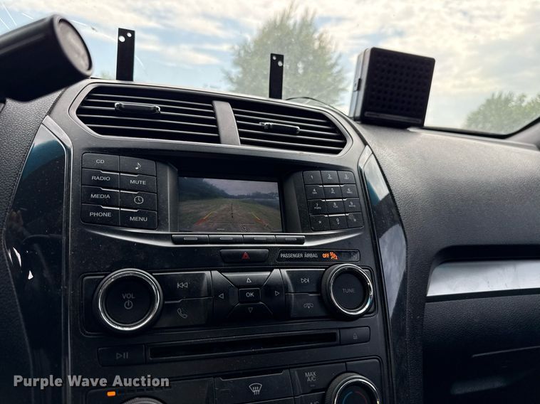 image for item DT6706 2016 Ford Explorer Police Interceptor SUV