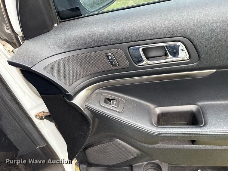 image for item DT6706 2016 Ford Explorer Police Interceptor SUV