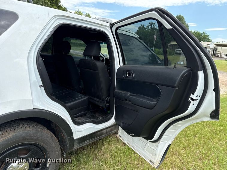 image for item DT6706 2016 Ford Explorer Police Interceptor SUV