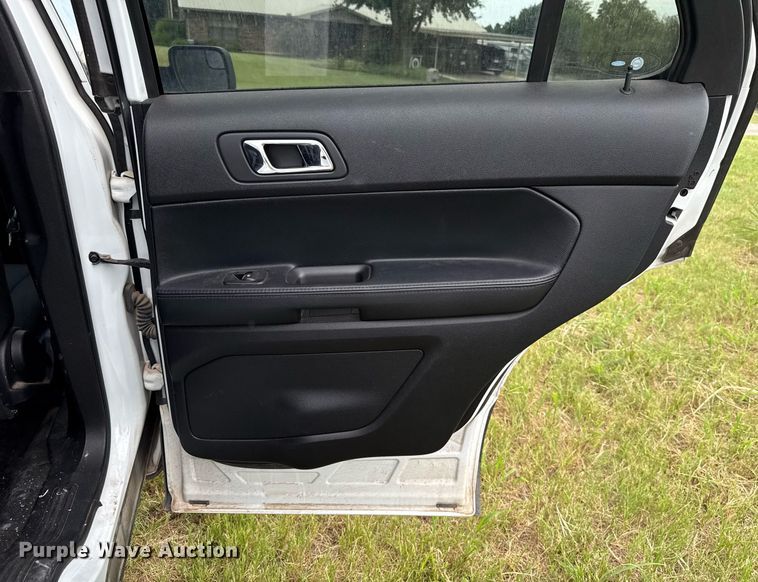 image for item DT6706 2016 Ford Explorer Police Interceptor SUV