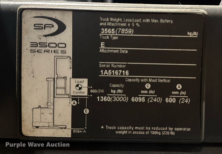 image for item DU7944 2018 Crown SP3520-30 order picker