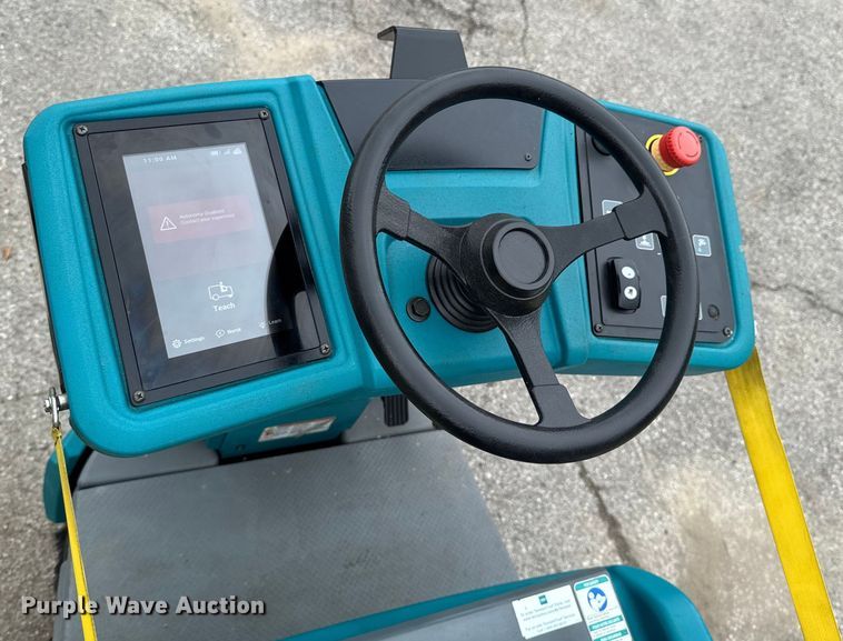 image for item DU9041 2019 Tennant T7AMR floor scrubber