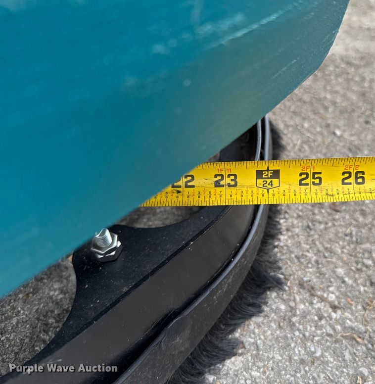 image for item DU9041 2019 Tennant T7AMR floor scrubber