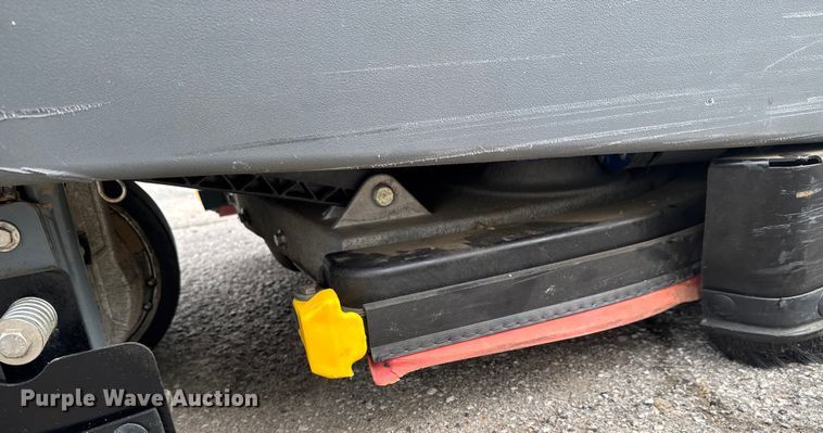 image for item DU9041 2019 Tennant T7AMR floor scrubber