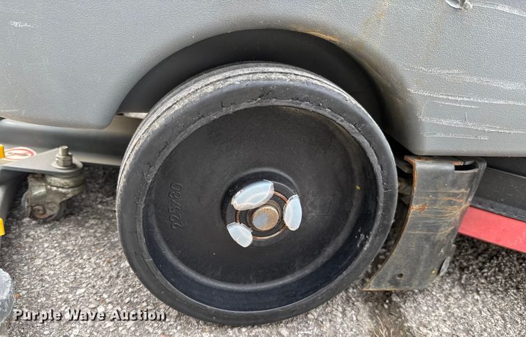 image for item DU9041 2019 Tennant T7AMR floor scrubber