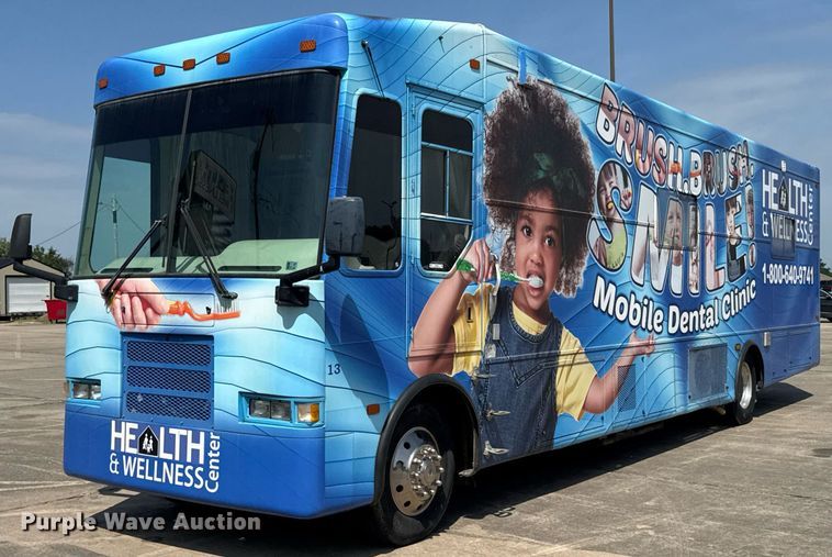 image for item DU9358 2003 Spartan Motors  mobile dentist clinic bus