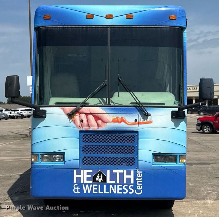 image for item DU9358 2003 Spartan Motors  mobile dentist clinic bus