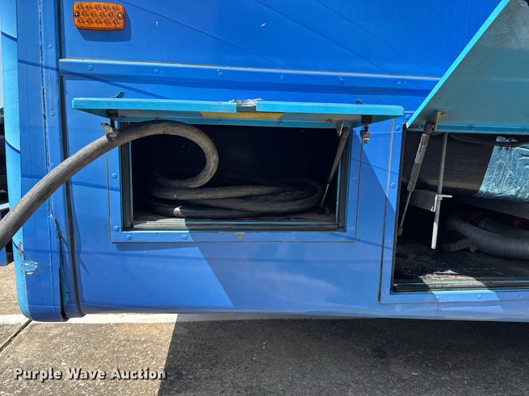 image for item DU9358 2003 Spartan Motors  mobile dentist clinic bus