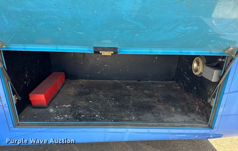 image for item DU9358 2003 Spartan Motors  mobile dentist clinic bus