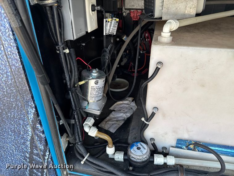 image for item DU9358 2003 Spartan Motors  mobile dentist clinic bus