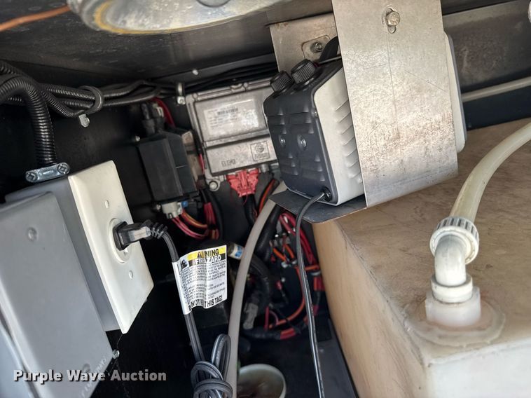 image for item DU9358 2003 Spartan Motors  mobile dentist clinic bus