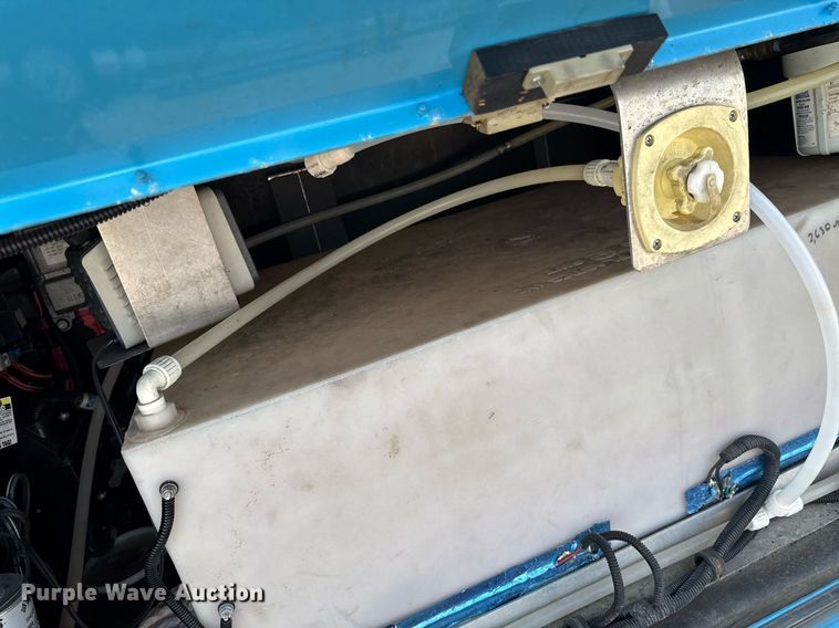 image for item DU9358 2003 Spartan Motors  mobile dentist clinic bus