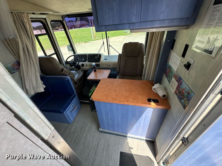 image for item DU9358 2003 Spartan Motors  mobile dentist clinic bus