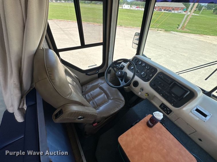 image for item DU9358 2003 Spartan Motors  mobile dentist clinic bus