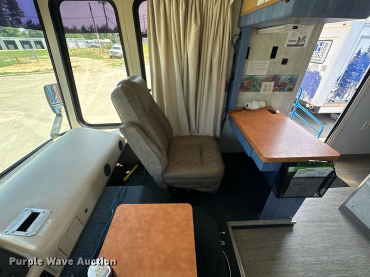 image for item DU9358 2003 Spartan Motors  mobile dentist clinic bus