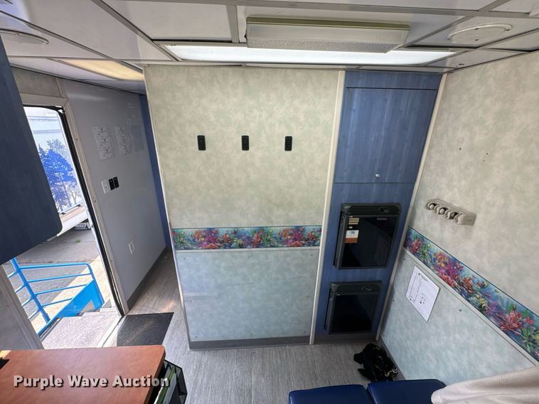 image for item DU9358 2003 Spartan Motors  mobile dentist clinic bus