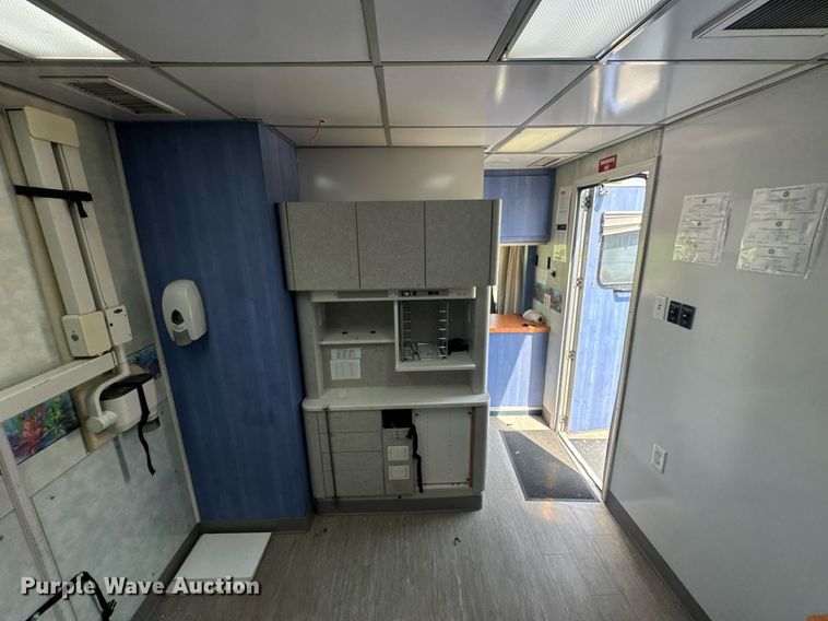 image for item DU9358 2003 Spartan Motors  mobile dentist clinic bus